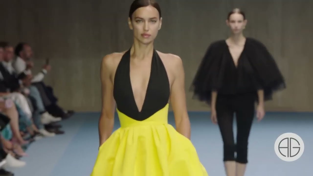 Carolina Herrera deslumbra en su desfile de moda