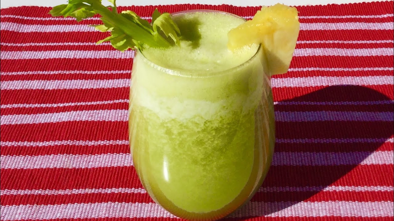 jugo detox: naranja nopal apio piña y perejil
